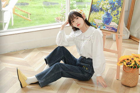 Embroidered Sunflower Pocket Jeans