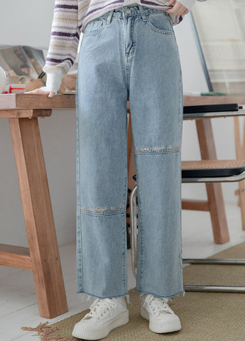 Jeans mit Daisy Chain-Stickerei