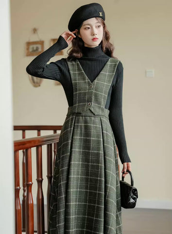 Vestido tipo pichi con chaleco a cuadros