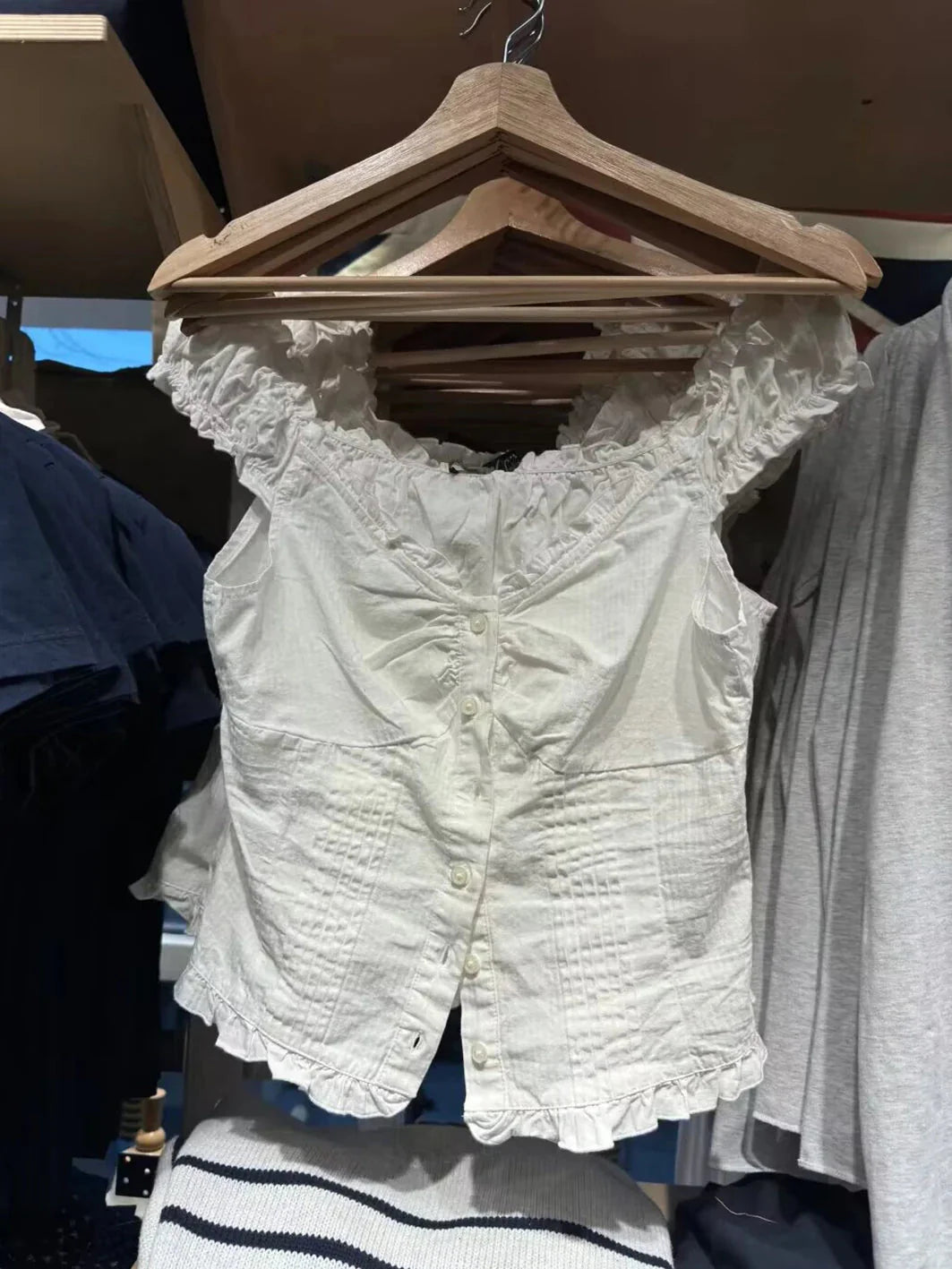 Ruffles White Basic Blouse Top for Woman Folds Single Breasted Sleeveless Tank Tops Casual Cotton Vest Y2k Sweet Camisole