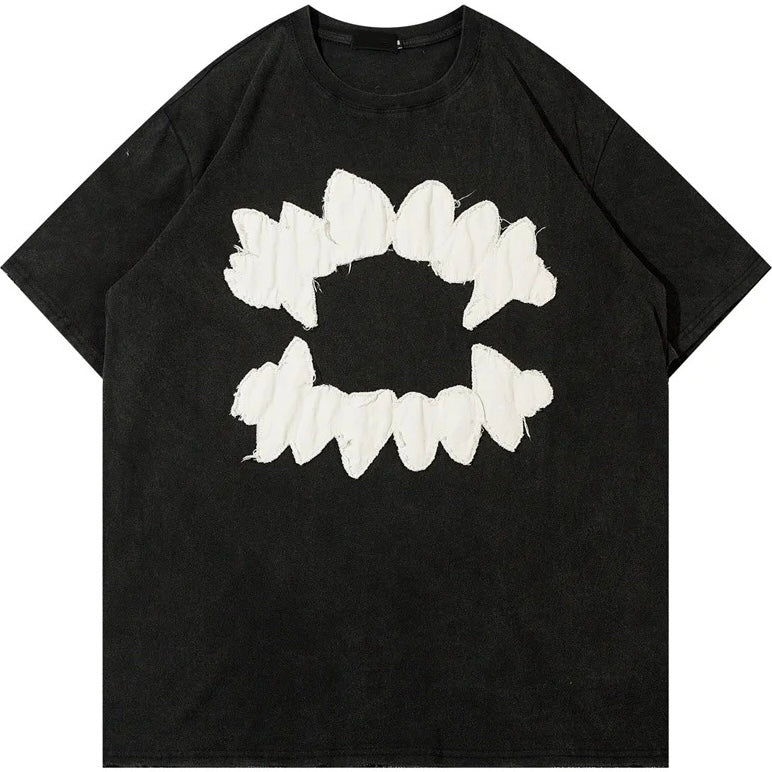 T-Shirt mit aufgestickten Zähnen