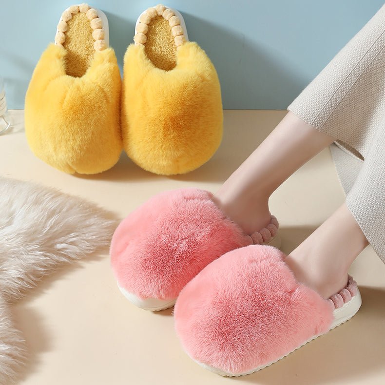 Zapatillas de peluche con forma de pelota