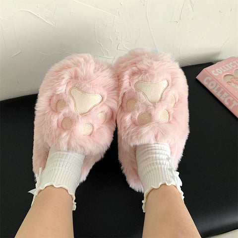 Pantuflas de piel con forma de pata de gatito grande