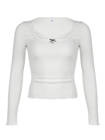 Top de encaje con perlas de Giselle