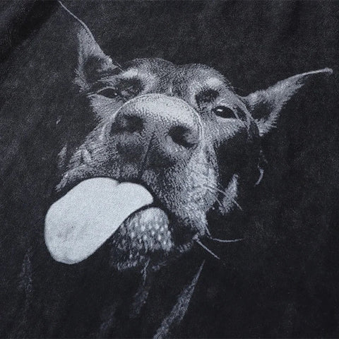 Camiseta Doberman hambriento