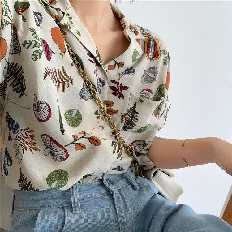 Camisa con botones de plantas y verduras