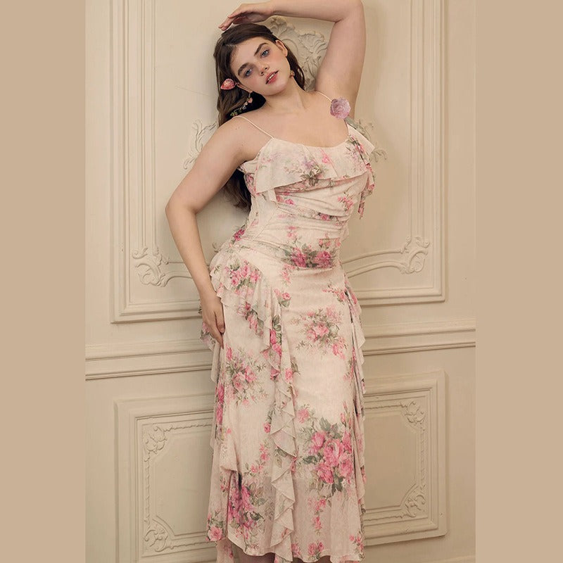 Figure-Hugging Irregular-Shaped Dress