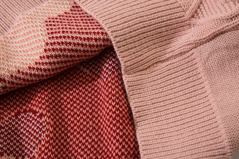 Suéter kawaii con corazón esponjoso