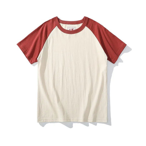 Camiseta estilo retro con mangas coloridas