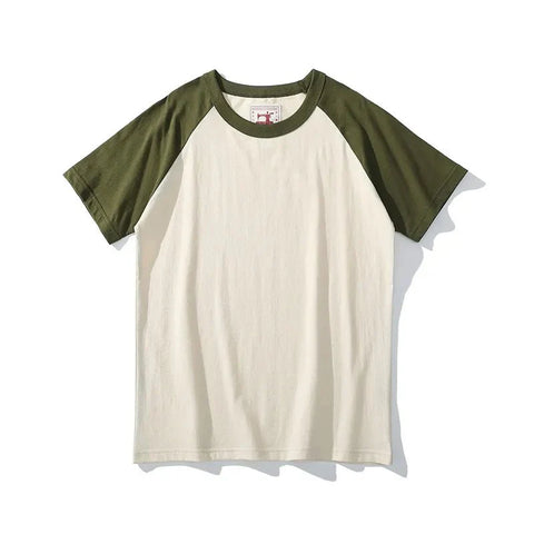Camiseta estilo retro con mangas coloridas