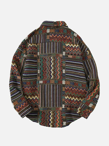 Camisa de manga larga con líneas onduladas