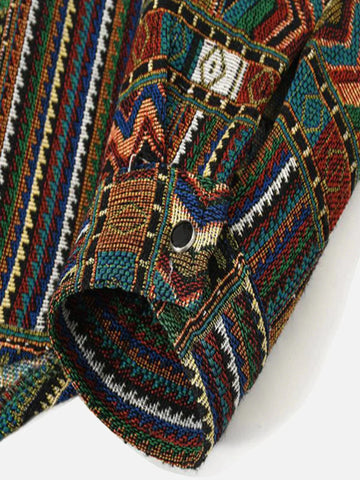 Camisa de manga larga con líneas onduladas