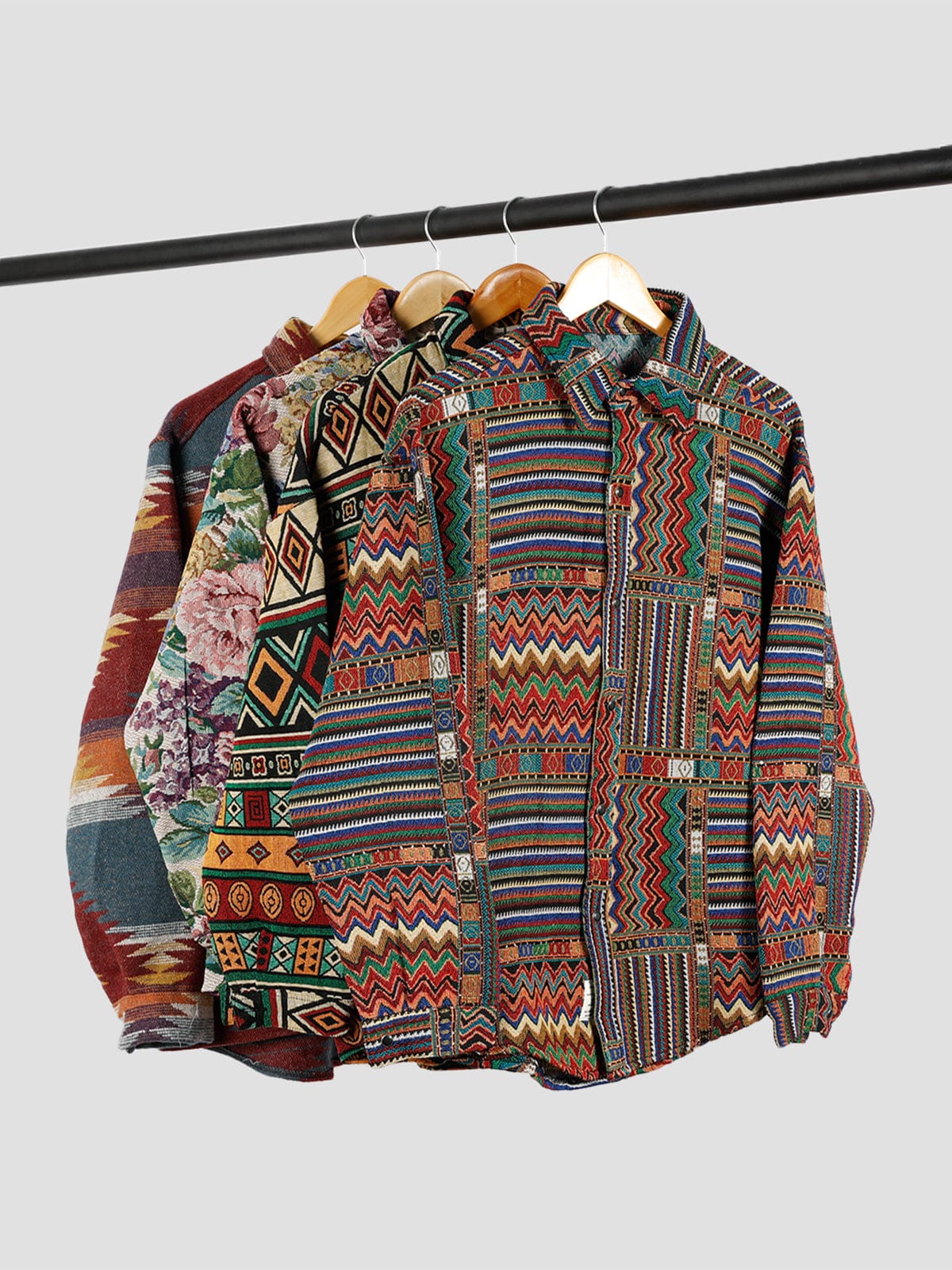 Camisa de manga larga con líneas onduladas