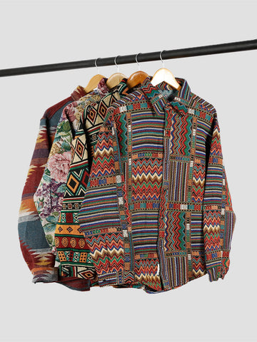 Camisa de manga larga con líneas onduladas
