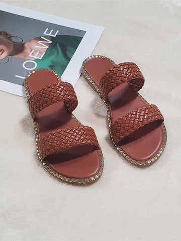 Sandalias planas con doble tira trenzada