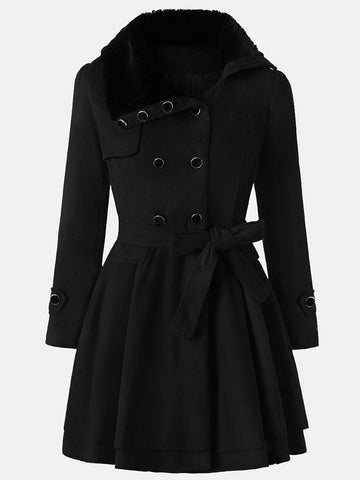 Zweireihiger Mantel mit Gürtel