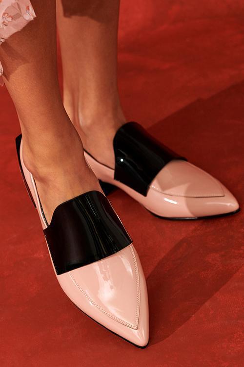 Color Block Low Heel PU Loafers