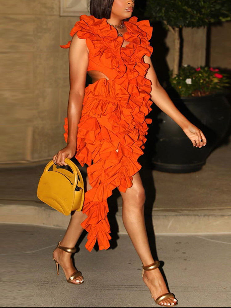 Vestido con volantes florales y mangas de mariposa