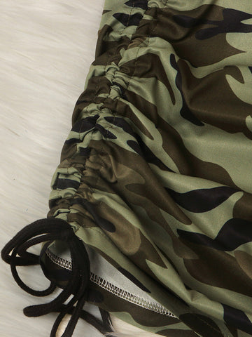 Rock mit Zeitungsbuchstaben-Print