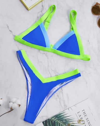 Conjunto de bikini triangular de corte alto con bloques de color