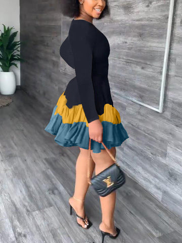 Minikleid mit Rüschen und Farbblockdesign