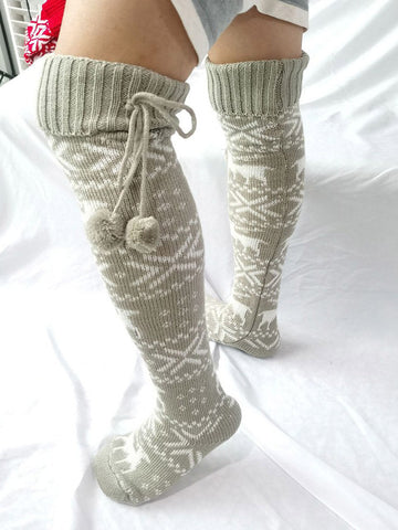 Calcetines navideños con pompones y estampado de copos de nieve de alce