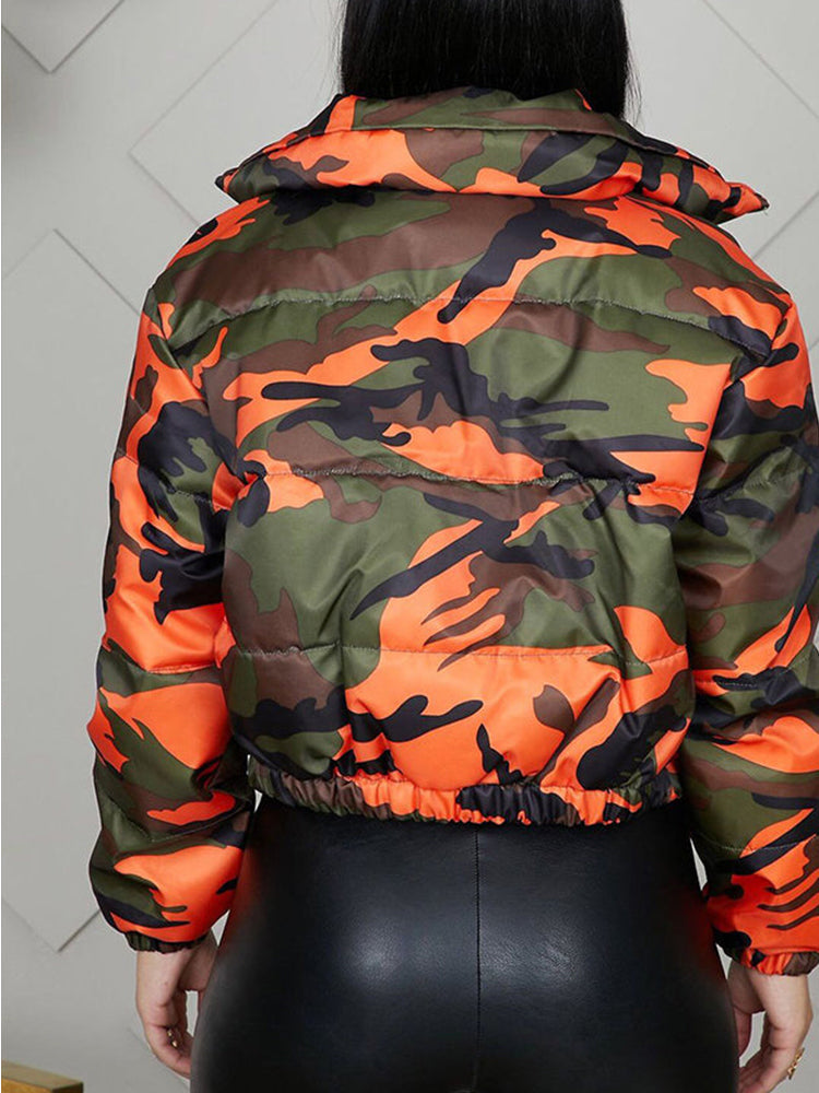 Jacke mit Reißverschluss im Camouflage-Print