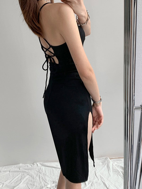 Schwarzes Maxikleid mit Schlitz und Bindeband hinten