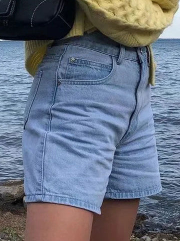 Basic-Shorts aus gewaschenem Denim