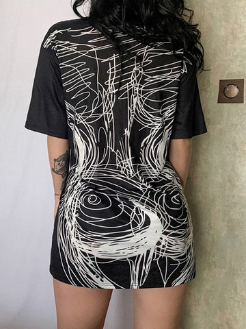 Vestido mini con estampado de líneas abstractas