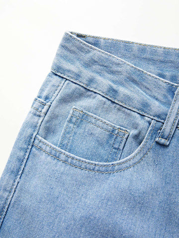 Light Wash Denim Boyfriend Jeans