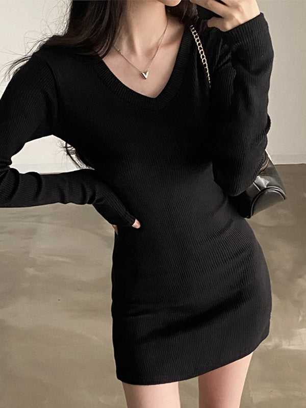Knitted Black Long Sleeve Mini Dress