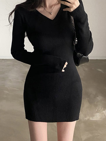 Knitted Black Long Sleeve Mini Dress