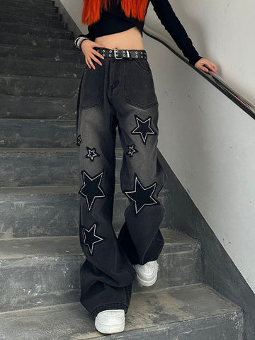 Baggy-Boyfriendjeans mit Stern-Patch