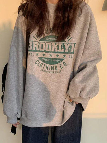 Sudadera con cuello redondo y gráfico de Brooklyn