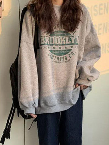 Sudadera con cuello redondo y gráfico de Brooklyn