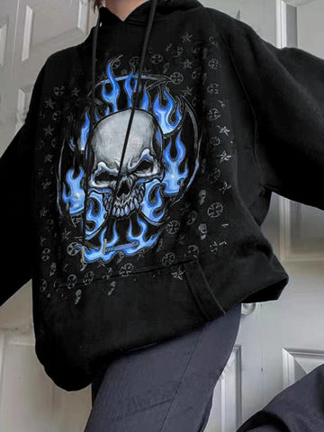 Sudadera con capucha con estampado de calavera ardiente