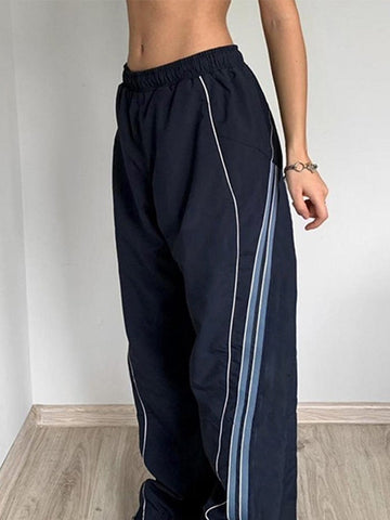 Baggy-Jogginghose mit Streifen und Paspelierung im Vintage-Stil