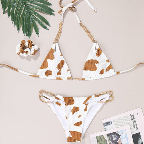 Conjunto de bikini con cadena y cuello halter con estampado de vaca