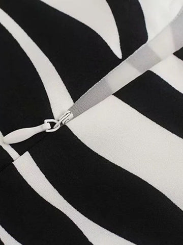 Sling-Midikleid mit Zebrastreifen