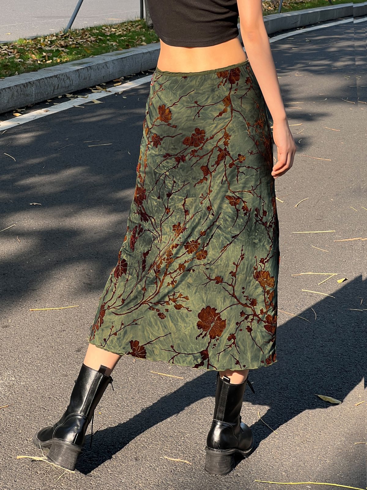 Mesh Lining Vintage Floral Midi Skirt