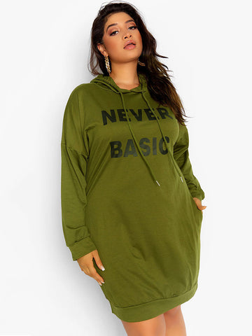 Langärmliges Hoodiekleid mit Buchstabenmuster