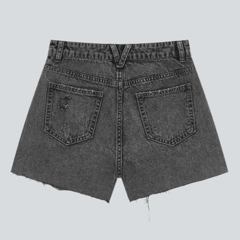 Distressed hem women denim short