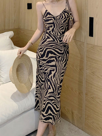 Maxikleid mit V-Ausschnitt und Animalprint