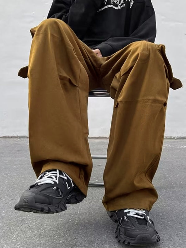 Pantalones cargo con bolsillos utilitarios para hombre