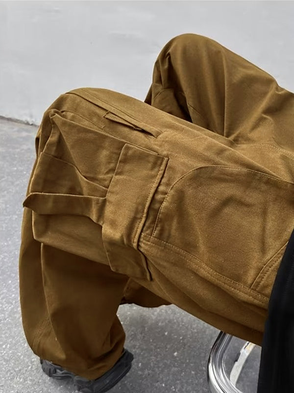 Pantalones cargo con bolsillos utilitarios para hombre