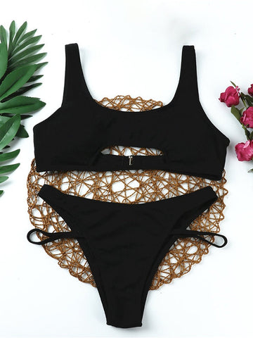 Einfarbiges, geripptes Bikini-Set mit Cut-outs