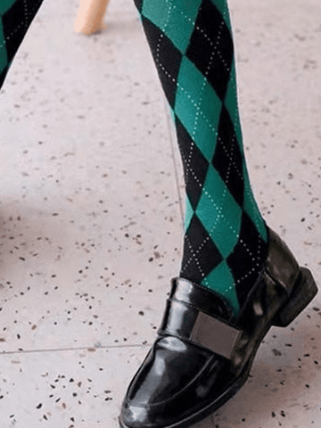 Calcetines hasta la rodilla con estampado de rombos