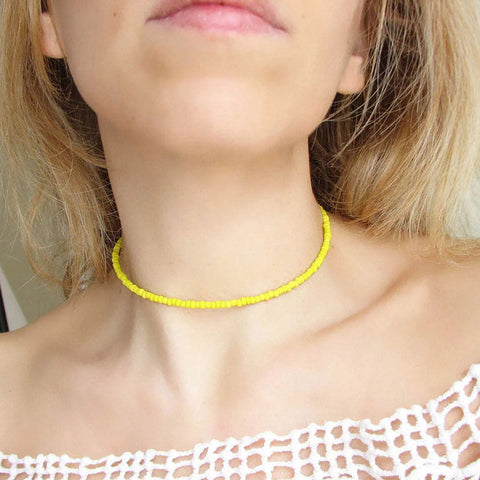 Beachy Polierte Emaille Perlen Choker Halskette - Gelb