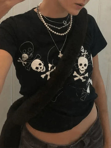 Schwarzes, kurzärmliges Crop-Top mit Totenkopf-Print